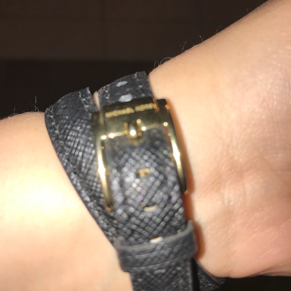 Michael Kors double wrap leather watch. - Picture 6 of 8